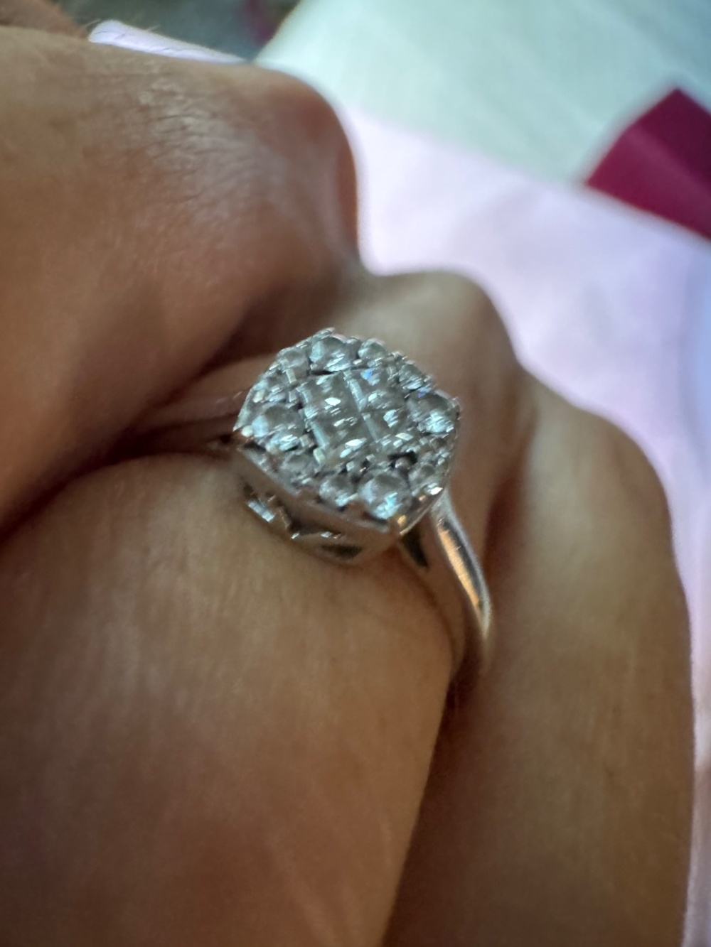 Size 5.5 White Gold / Diamond - Picture 2 of 3